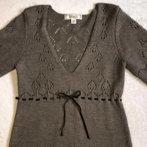 Mocha Brown Knit Bow V-Neck Long Sleeve Sweater Dress - Picture 2 of 6